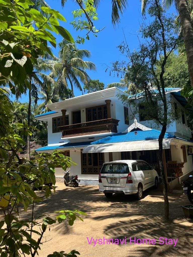 Vyshnavi Home Stay Thanniyam Exterior photo
