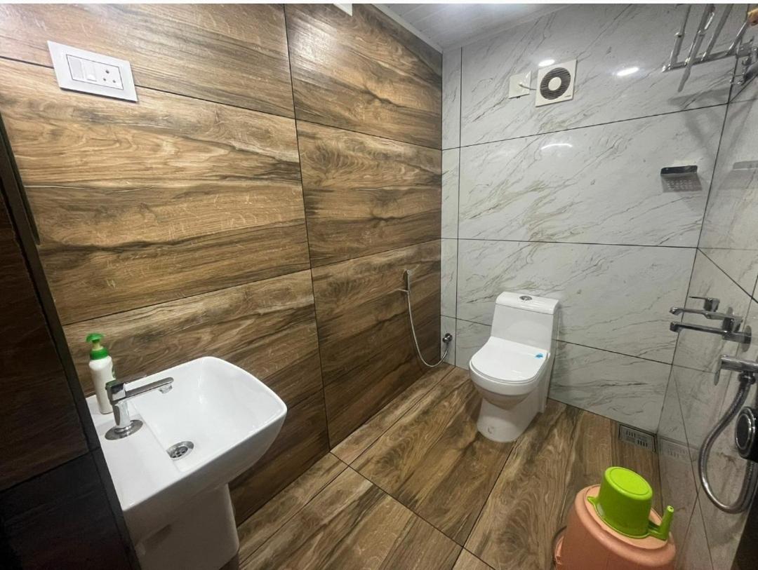 Vyshnavi Home Stay Thanniyam Exterior photo